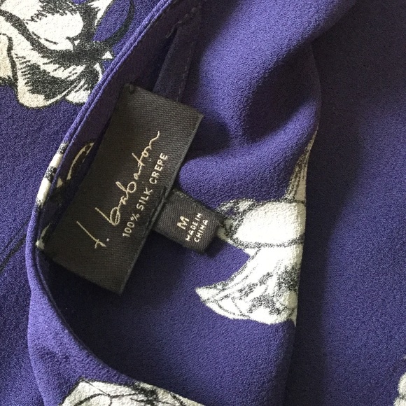 Babaton Silk Crepe Purple Top 3/4 Sleeve Boatneck - Picture 7 of 9